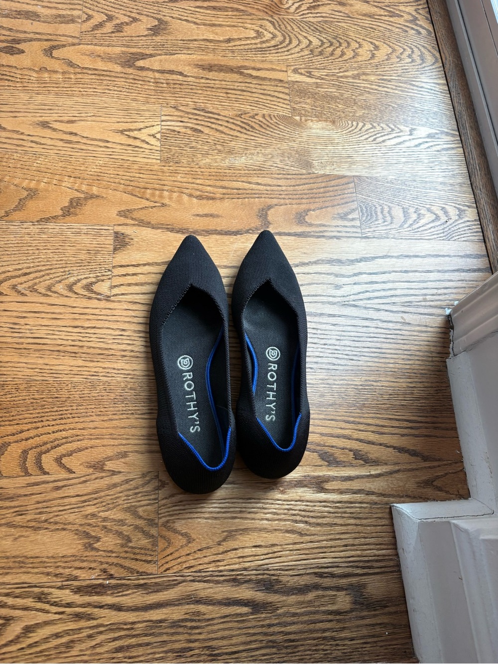 Rothy's Black Pointed Knit Flats with Blue Trim